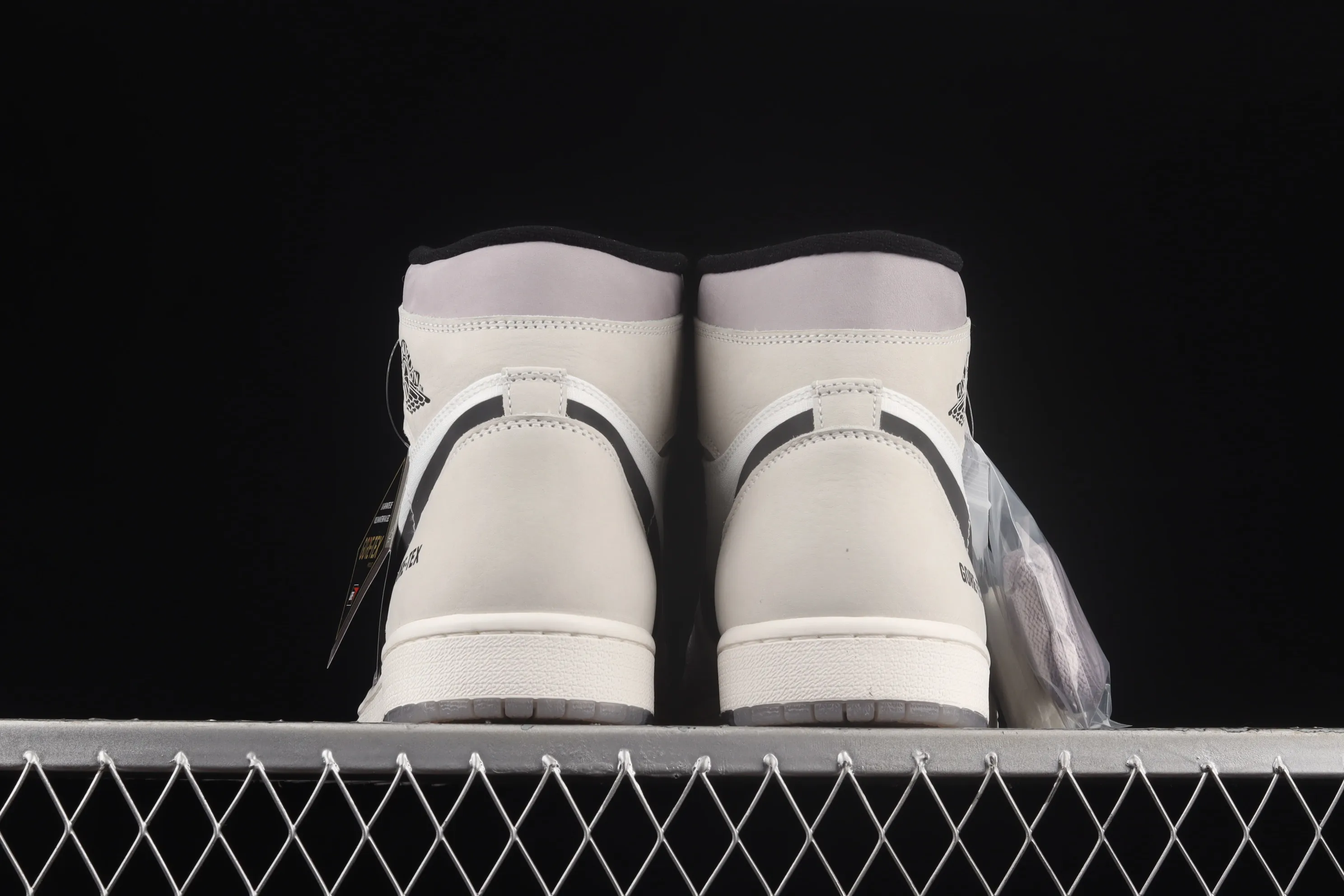 All categories Air Jordan Jordan series basketball shoes Air Jordan 1 High Air Jordan 1 Retro AJ1 Joe 1 premium white gray 3M reflective high-top basketball shoes DB2889-100